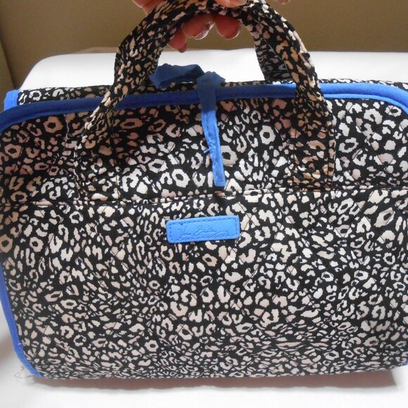 NICE VERA BRADLEY HANGING JEWELRY COSMETIC TRAVEL CASE ORGANIZER 2 HANDLES ✨ - Picture 1 of 9